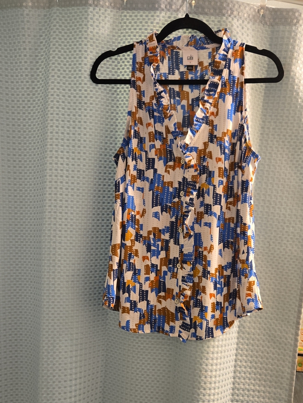 CAbi Sleeveless Button-Front Shell in Blue, Brown & White Print